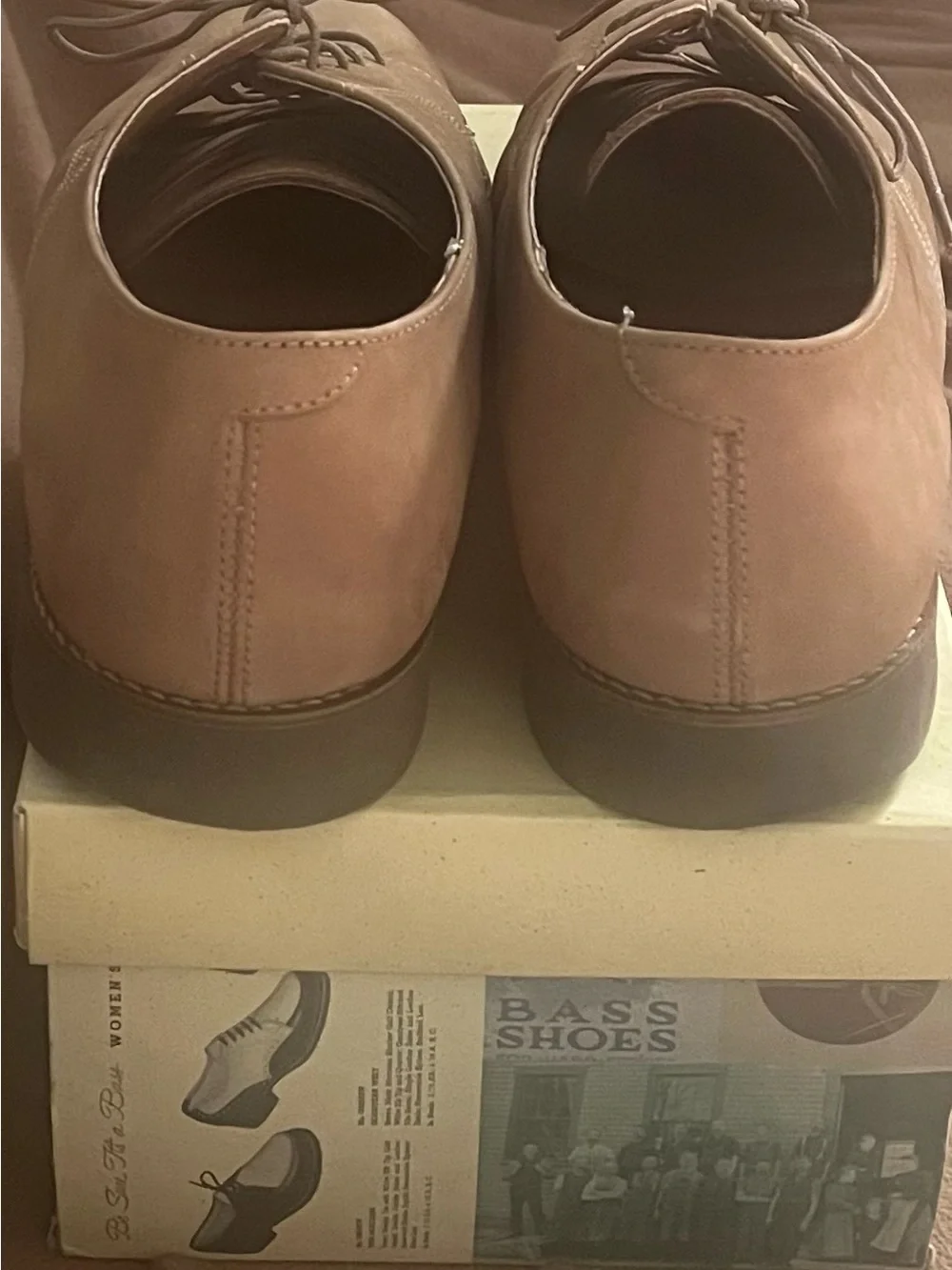 Bass Nubuc Cambridge lace up men’s shoes, size 11